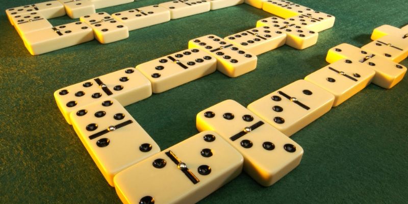 Hình ảnh trình bày giao diện chơi domino đổi thưởng trên di động